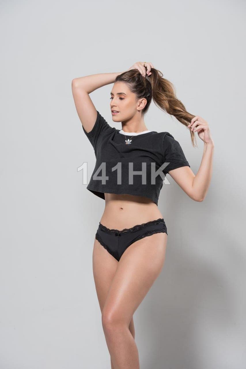 Suki — Central 141HK portrait 2