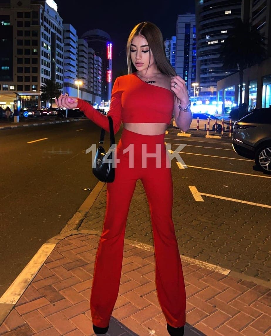 Ivy — Tsim Sha Tsui 141HK portrait 4