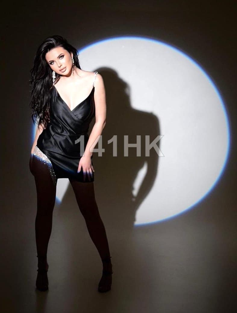 Tina — Yau Tsim Mong 141HK portrait 4