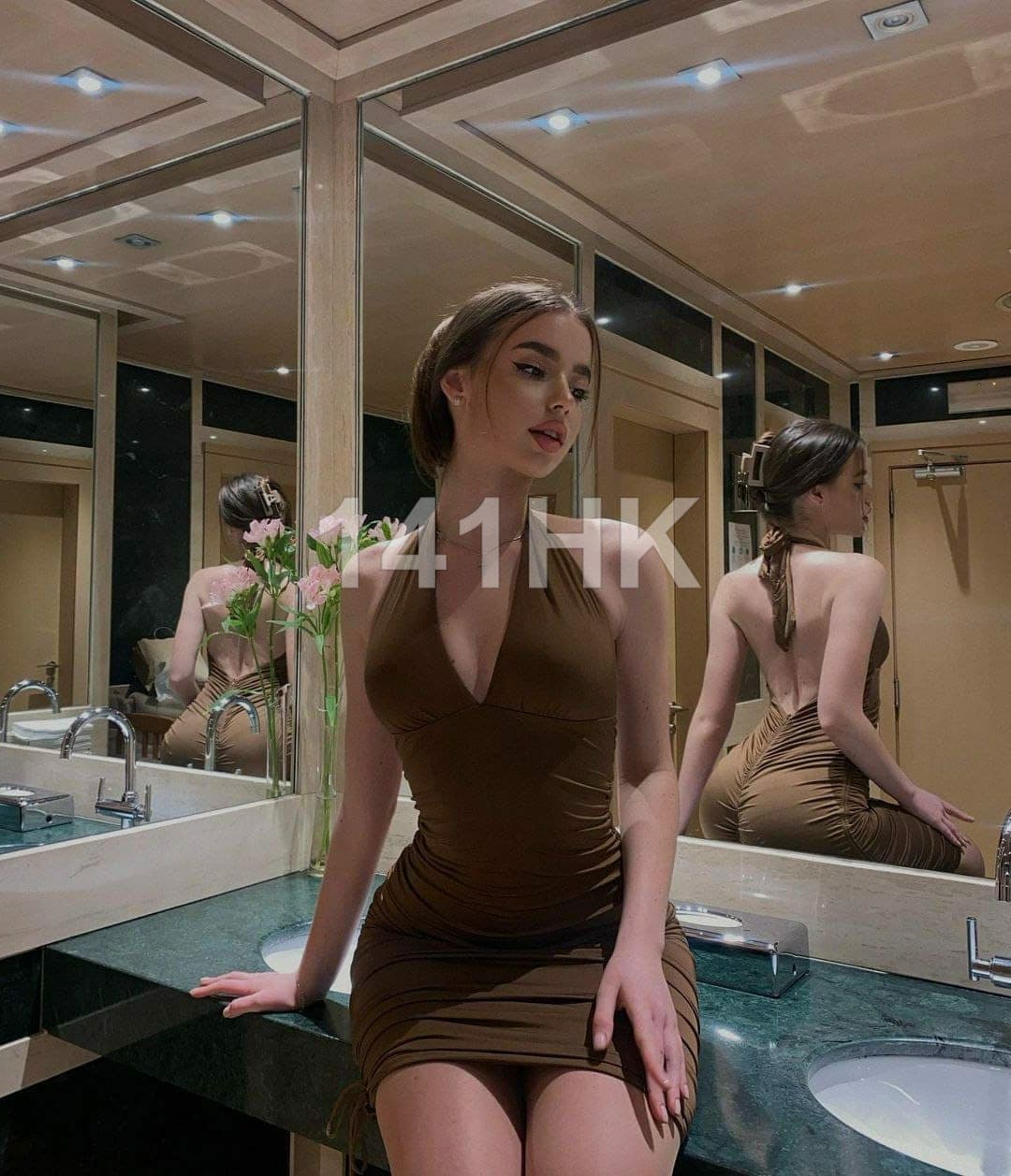Vivian — Wong Tai Sin 141HK portrait 3