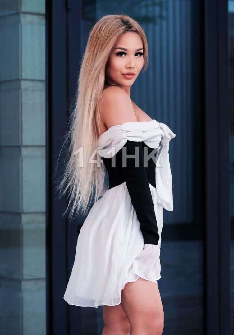 Sarah — 一樓一鳳 • Kwun Tong