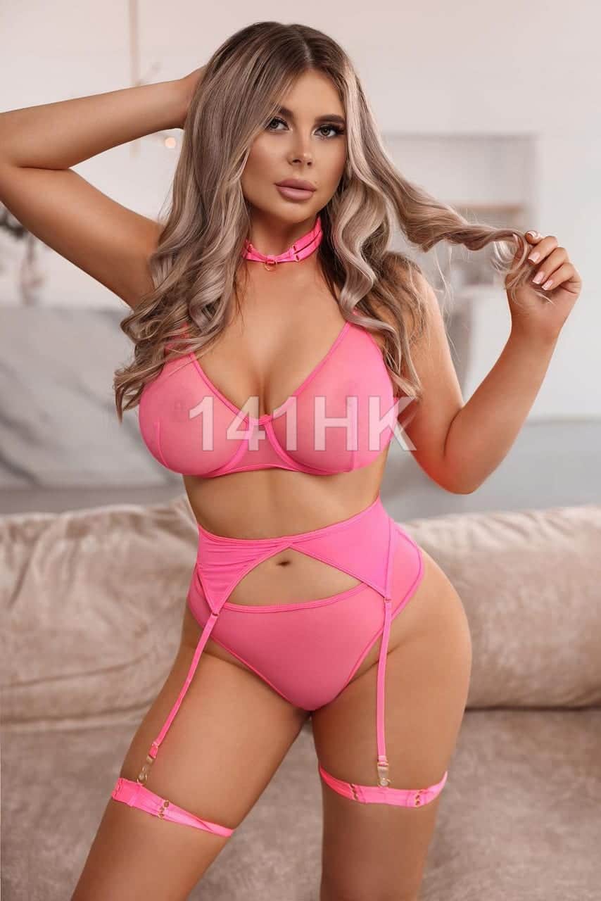 Ella — 一樓一鳳 • Tsim Sha Tsui