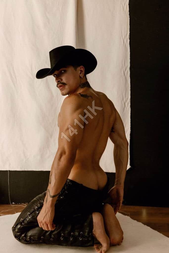 Mark — 男公關 • wong tai sin