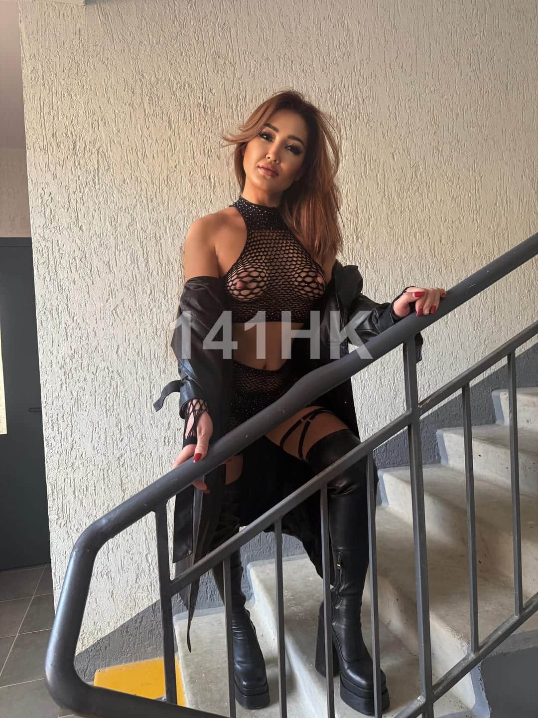Escort 慧珊 Tsim Sha Tsui